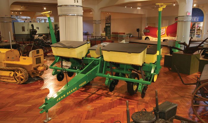 John Deere 7000 series no-till planter