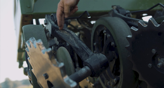 1_closing_wheel_arm.png